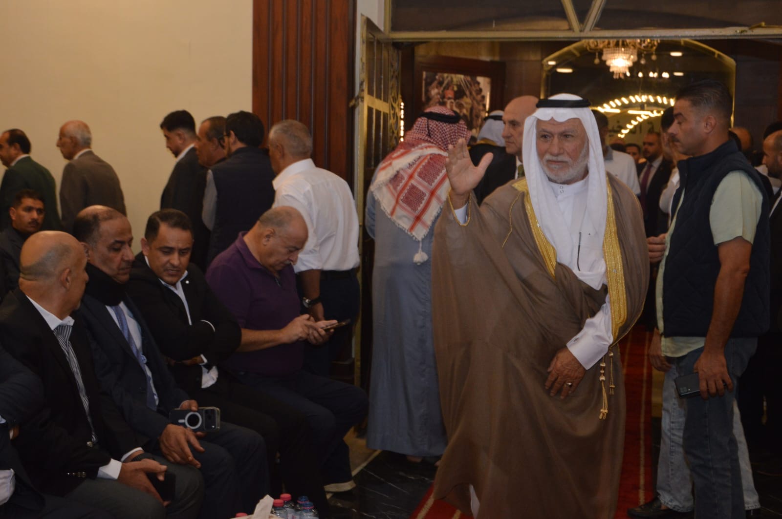 آل الحراسيس وال ابو عواد نسايب .. معالي جمال الصرايرة طلب والشيخ ابو عواد أجاب بطلب