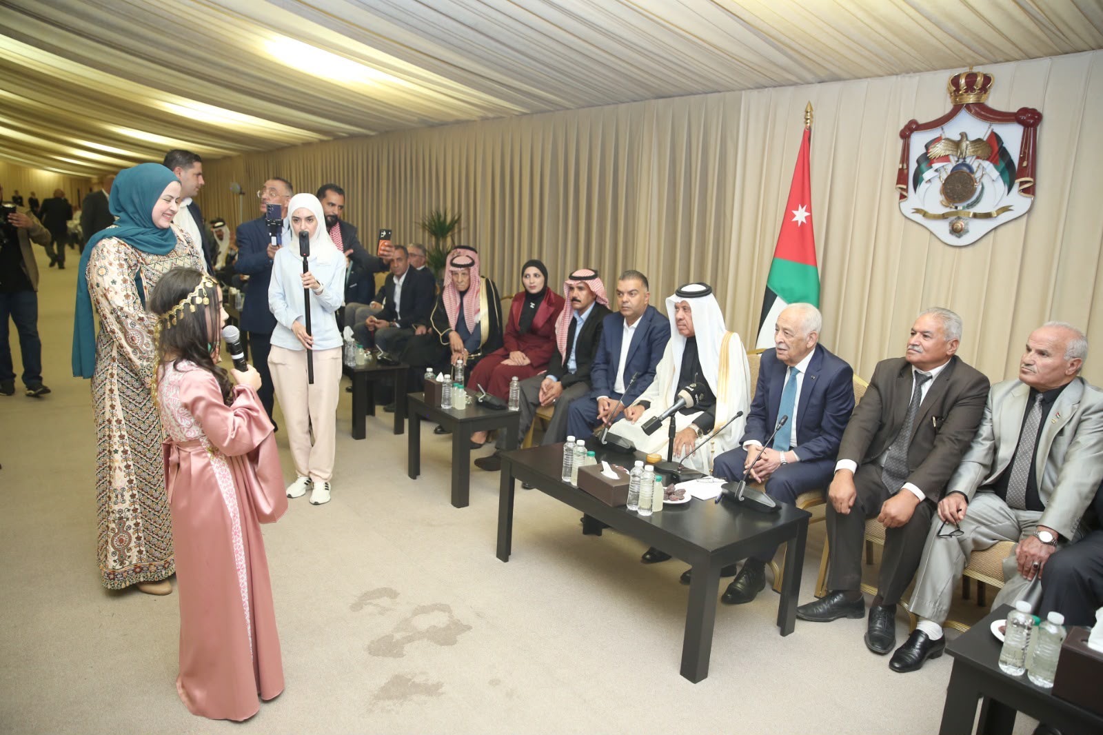 العيسوي: الأردن بقيادة الملك يحمي مصالحه ولا يتهاون في حقوقه ويمضي بمسيرة التحديث