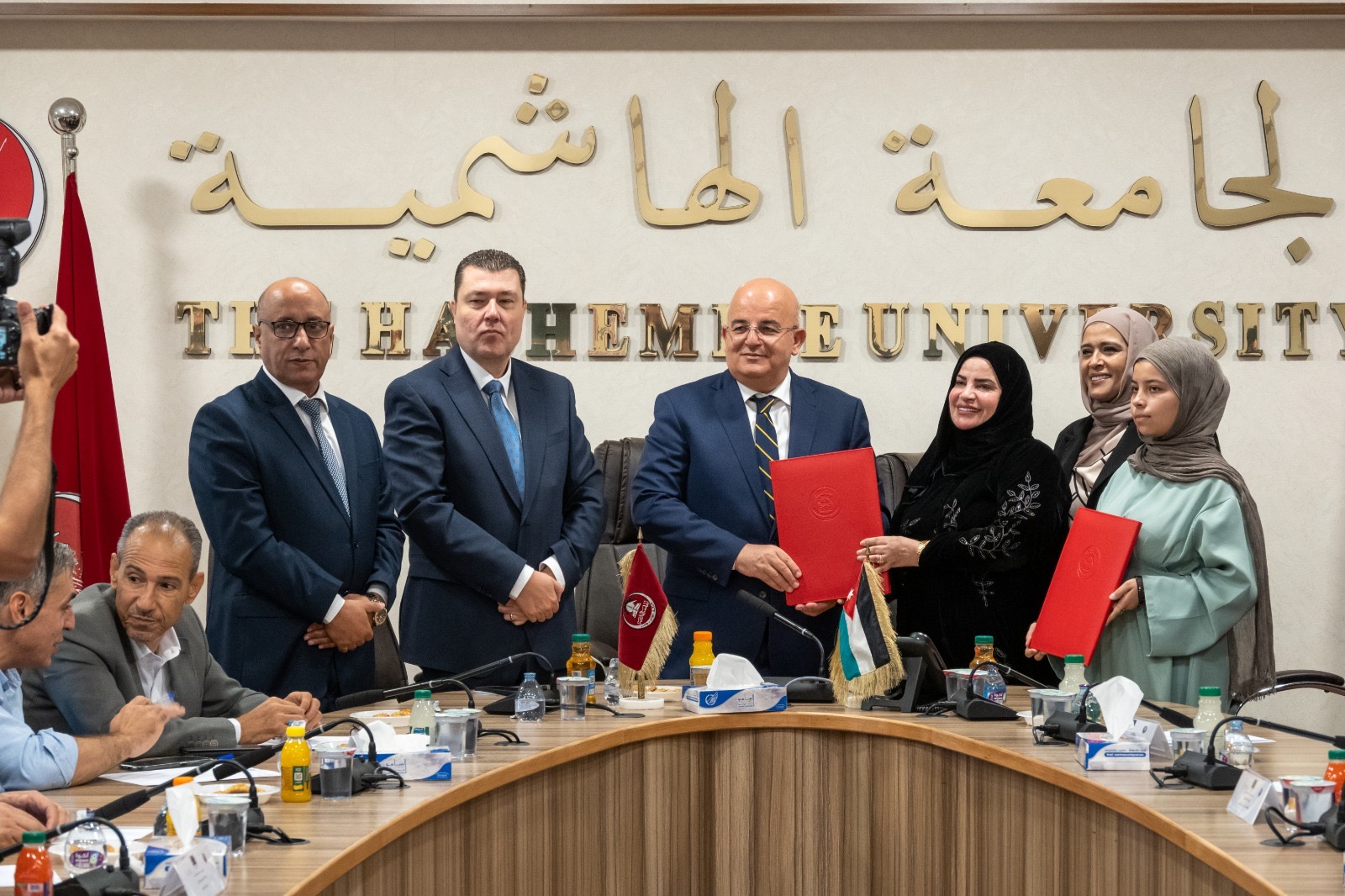 الجامعة الهاشمية توقّع 10 اتفاقيات لتمكين الشباب وتنمية المجتمعات المحلية في الزرقاء والمفرق...