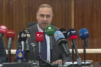 الحكومة: التحقيق سيكشف إن كان الإرهابيون مرتبطين بتنظيمات .. والأجهزة الأمنية تمتلك التفاصيل