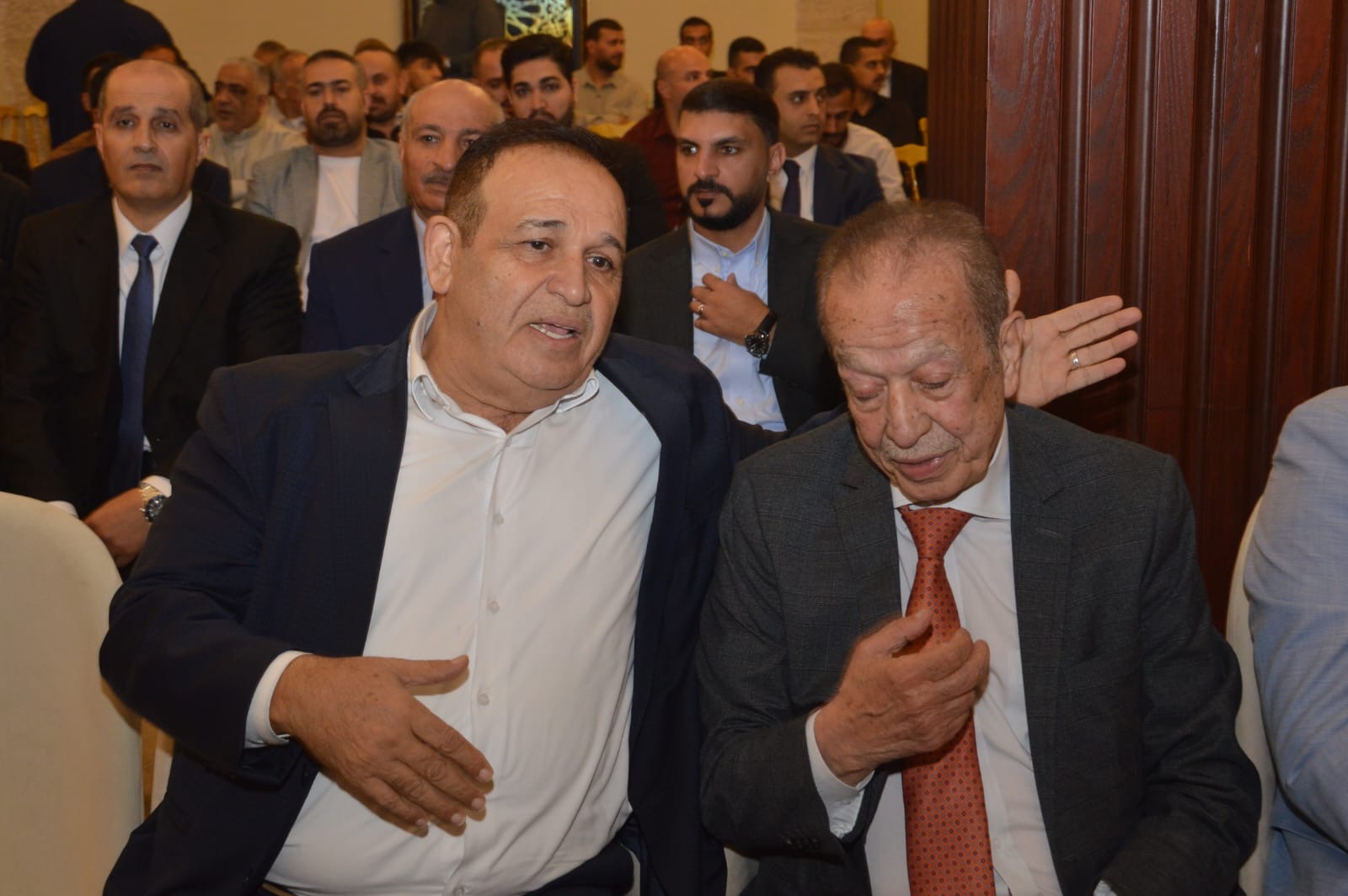 آل الحراسيس وال ابو عواد نسايب .. معالي جمال الصرايرة طلب والشيخ ابو عواد أجاب بطلب