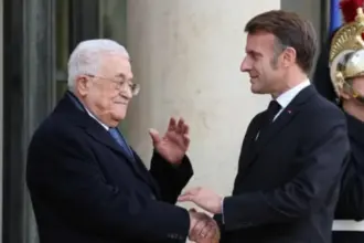 ماذا كتبت الصحف العبرية حول تأجيل الانتخابات الفلسطينية؟