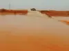 من المسؤول عن سيل الرويشد؟ طريق مقطوع منذ 3 أيام وشاب لقي حتفه بانجراف مركبته