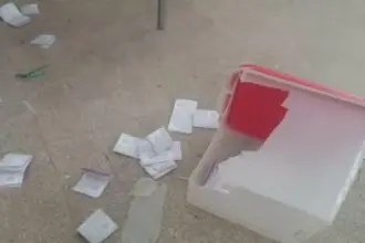اندلاع مشاجرة وتكسير صناديق اقتراع في انتخابات إجماع عشائري لرئاسة بلدية في اربد