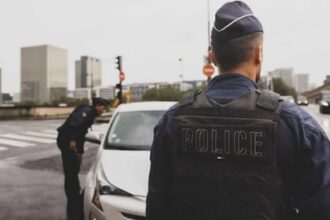 تلميذ يصيب مدير مدرسته ومعلمة بالرصاص في أوباني 