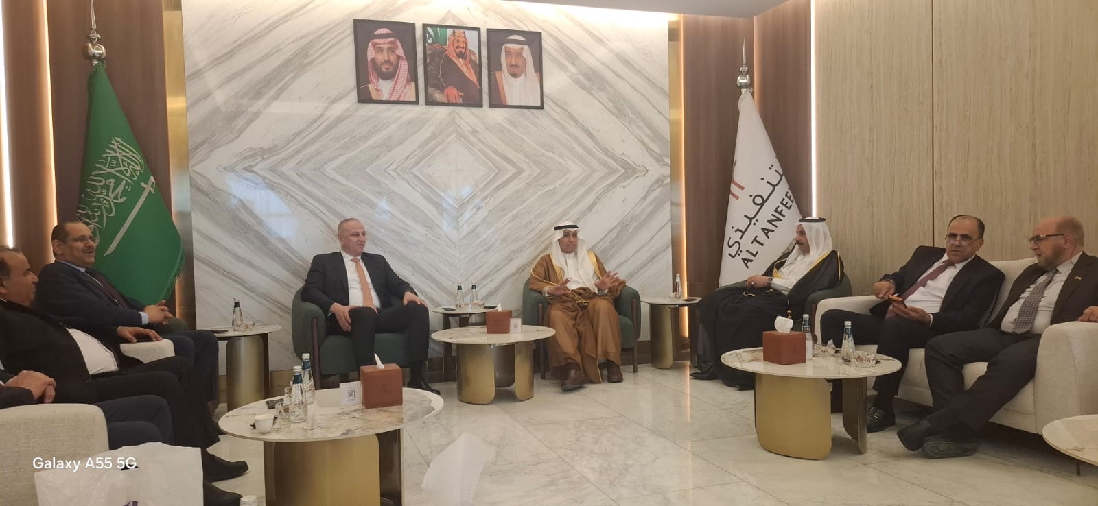 صورة حول : الكباريتي يترأس وفدًا نيابيًا إلى السعودية بدعوة من مجلس الشورى الكباريتي يترأس وفدًا نيابيًا إلى السعودية بدعوة من مجلس الشورى