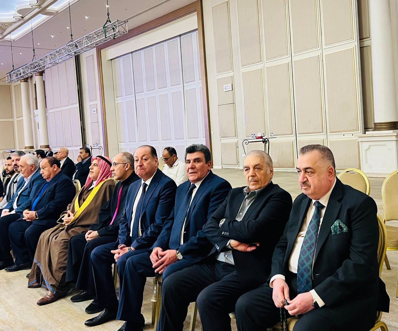 الجالية العراقية في عمّان تقيم مجلس عزاء وحفلًا تأبينيًا لشهداء كنيسة الكرك بحضور السفير عمر البرزنجي