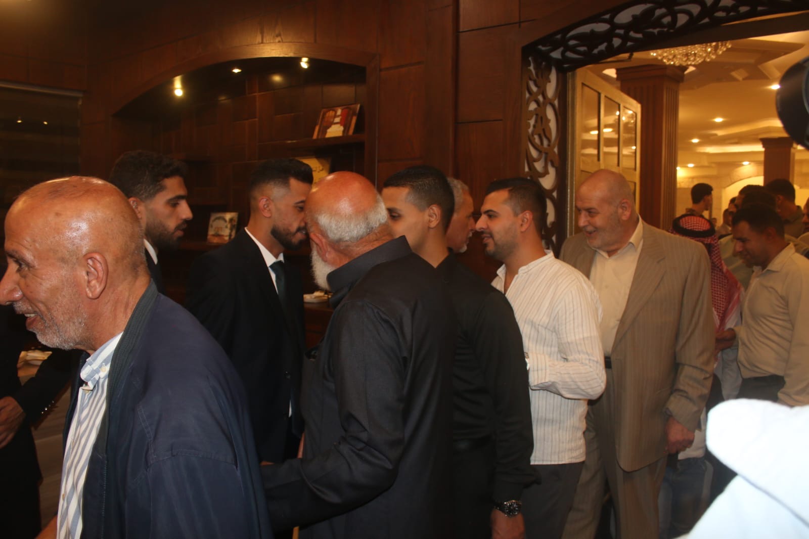 آل الحراسيس وال ابو عواد نسايب .. معالي جمال الصرايرة طلب والشيخ ابو عواد أجاب بطلب