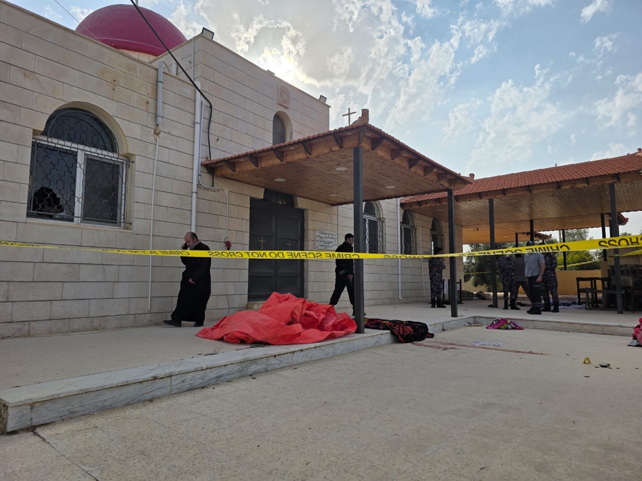 مصدر للمملكة: نحو 19 حالة بين وفيات وإصابات وصلت لمستشفى الأمير علي في الكرك