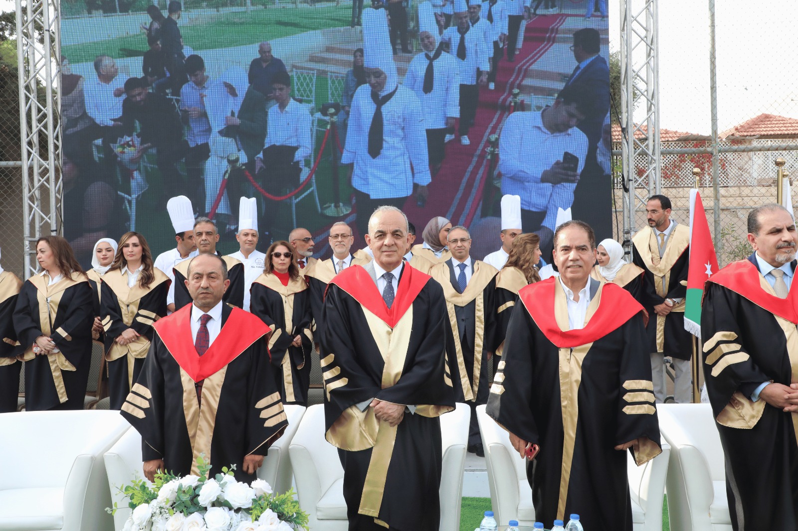 وزير السياحة والآثار يرعى حفل تخريج كلية عمون الجامعية التطبيقية