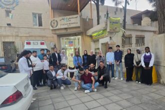 فريق عمل الكرك في شباب كلنا الأردن يزور مصابي حادث "حمود" ويطلق حملة تبرع بالدم ويؤدي واجب العزاء