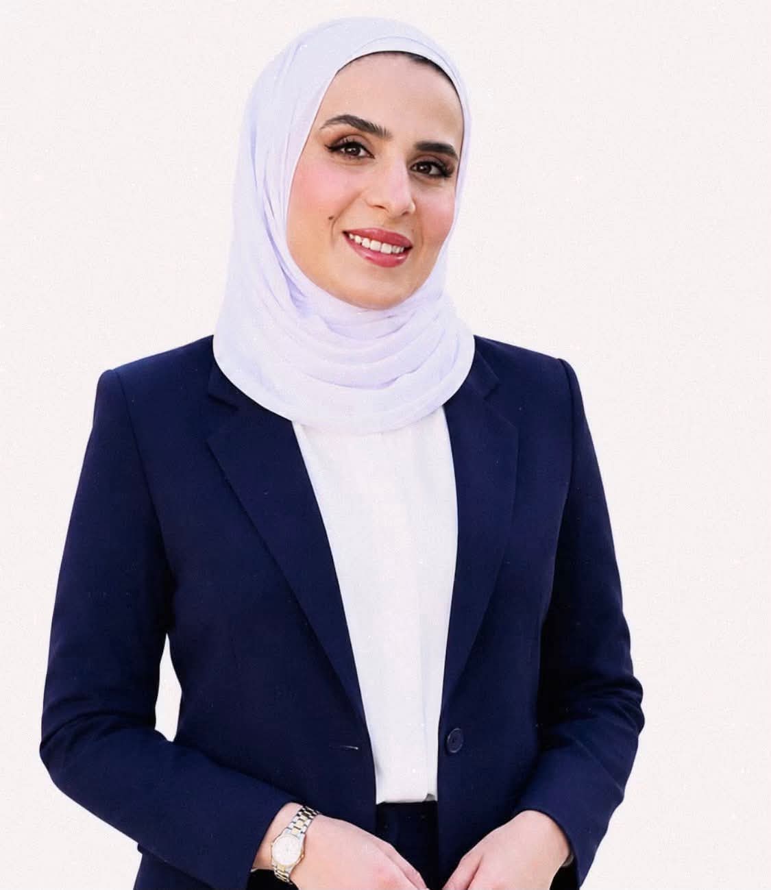 أنا الدكتورة سميحة الذنيبات أحمل اسم عشيرتي ولا أحمل وزر أحد