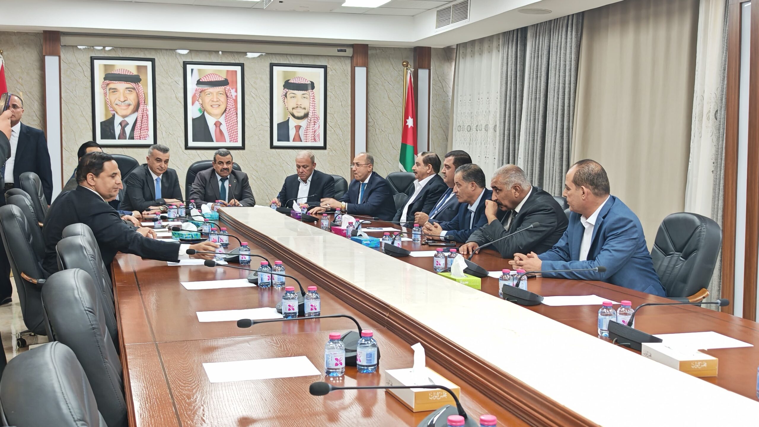 بيان برلماني يؤكد توافق كتل الميثاق ومبادرة والأحزاب الوسطية وعزم على مرشح الرئاسة وتوزيع مقاعد المكتب الدائم