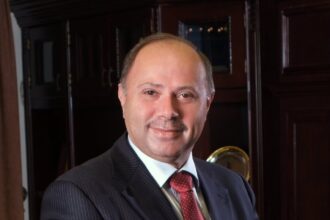 الدكتور ماهر سليم يُعلن ترشُّحه لمنصب أمين عام اتحاد الجامعات العربية 2027
