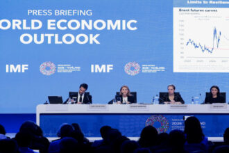 صندوق النقد يتوقع نمو الاقتصاد العالمي 3.4% في 2027
