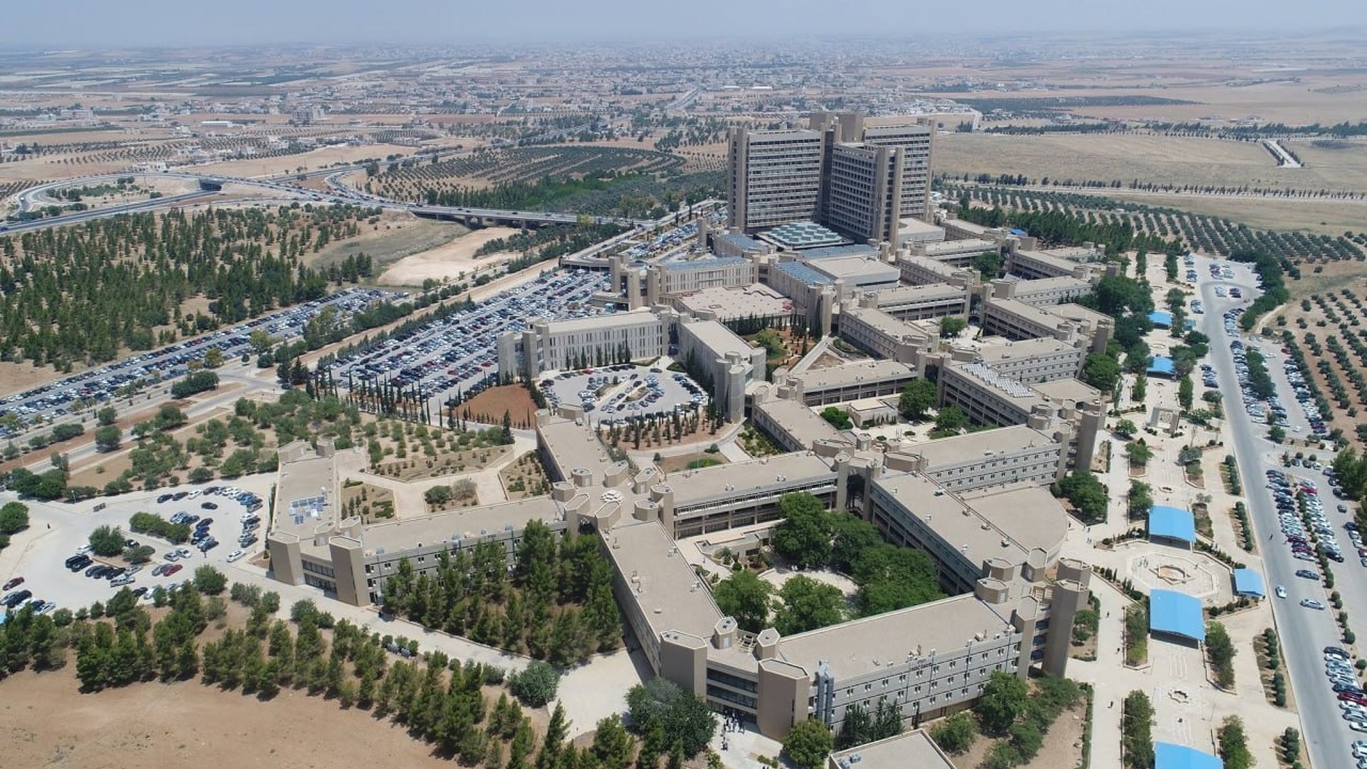 مستشفى الملك المؤسس ينفذ فعالية للكشف المبكر عن سرطان الثدي