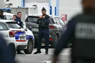قتيل وأربعة مصابين بإطلاق نار جنوب غربي باريس
