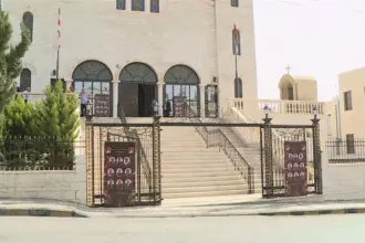 بدء الاستعدادات لتشييع جثمان الشهيد محمد القسوس في سحاب