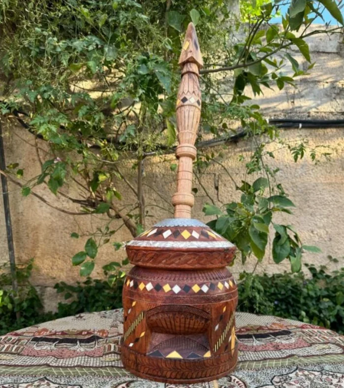 صورة حول : المهباش الأردني إرث اجتماعي يحفظ ذاكرة القهوة والضيافة المهباش الأردني إرث اجتماعي يحفظ ذاكرة القهوة والضيافة