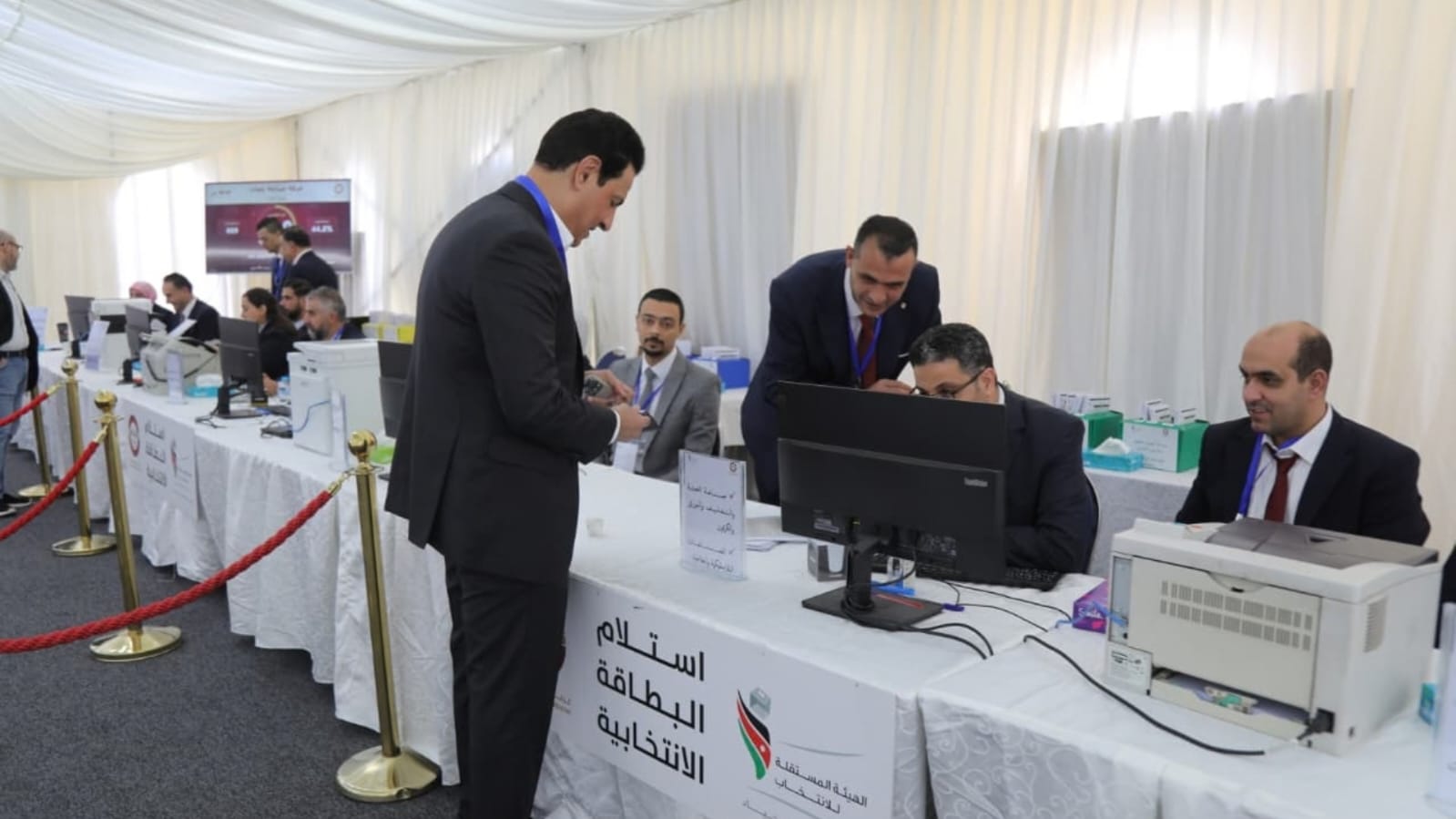 صورة حول : بدء انتخابات صناعة عمان بدء انتخابات صناعة عمان