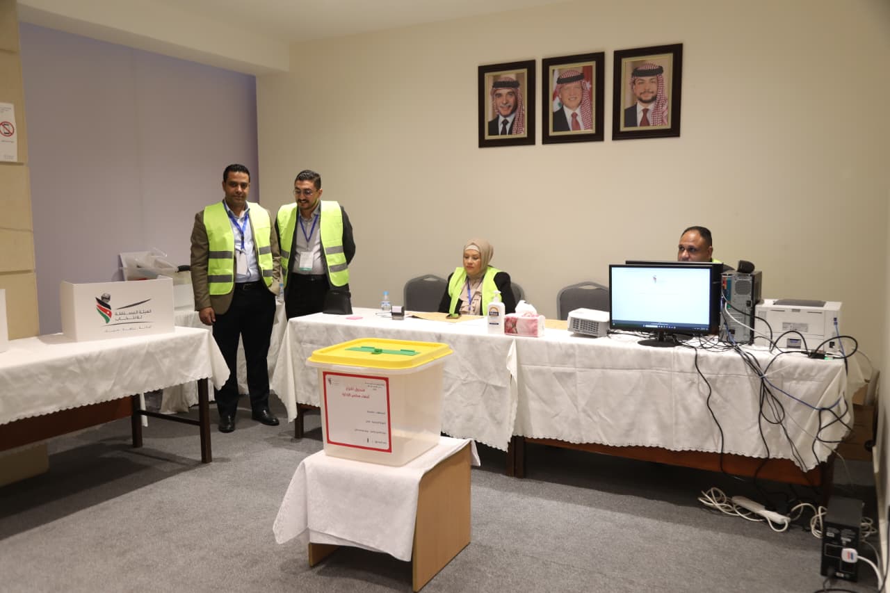 بدء انتخابات صناعة عمان