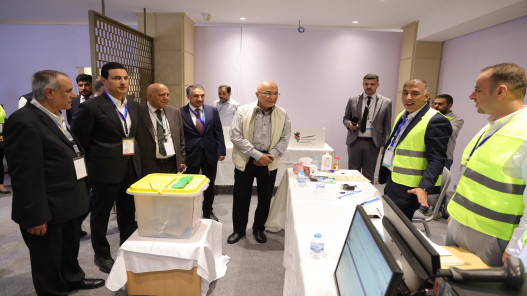 المعايطة يتفقد سير انتخابات غرفة صناعة عمّان ويشيد بالتنظيم