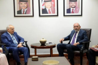 الصفدي يجدد التأكيد على وقوف الأردن مع لبنان وأمنه واستقراره وسيادته