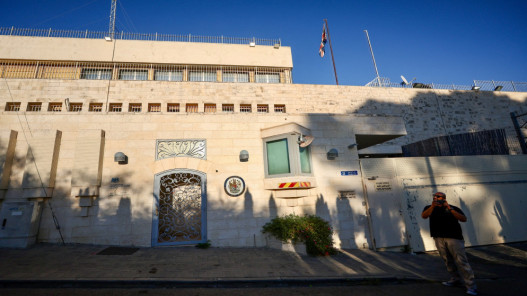 صورة حول : مسؤول بريطاني يبحث في إسرائيل إغلاق قنصلية القدس مسؤول بريطاني يبحث في إسرائيل إغلاق قنصلية القدس