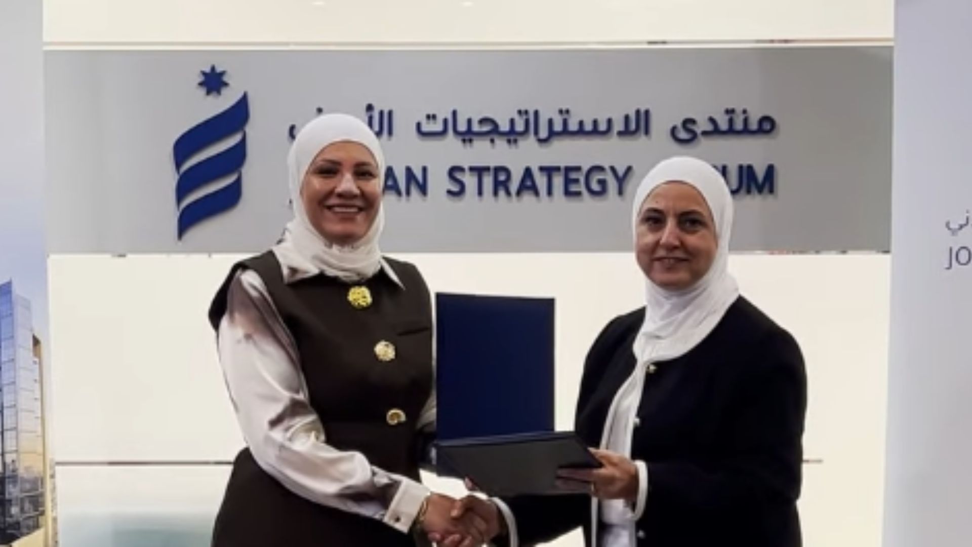 صورة حول : مؤسسة الحسين للسرطان ومنتدى الاستراتيجيات يعززان التعاون الصحي مؤسسة الحسين للسرطان ومنتدى الاستراتيجيات يعززان التعاون الصحي