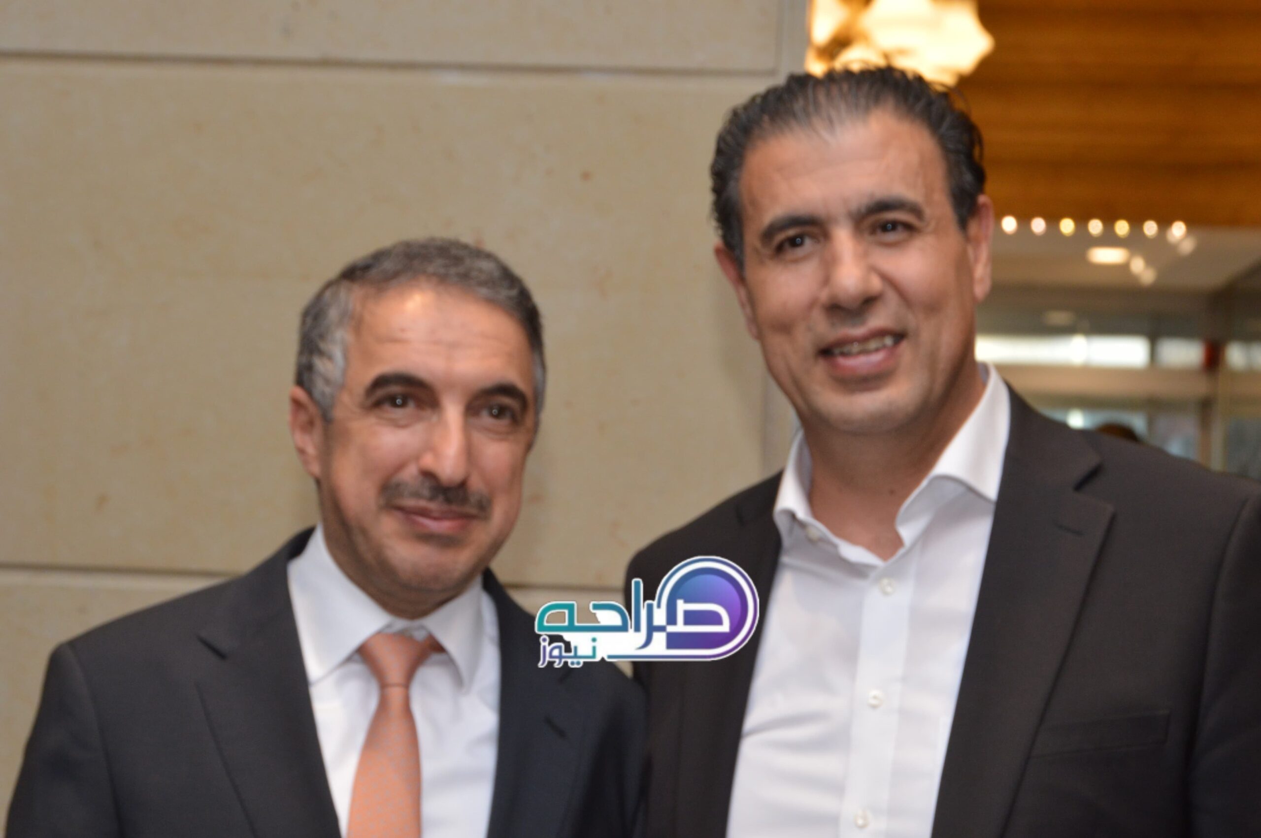 رئيس واعضاء "صناعة عمان" وممثلو القطاعات الصناعية يستقبلون المهنئين