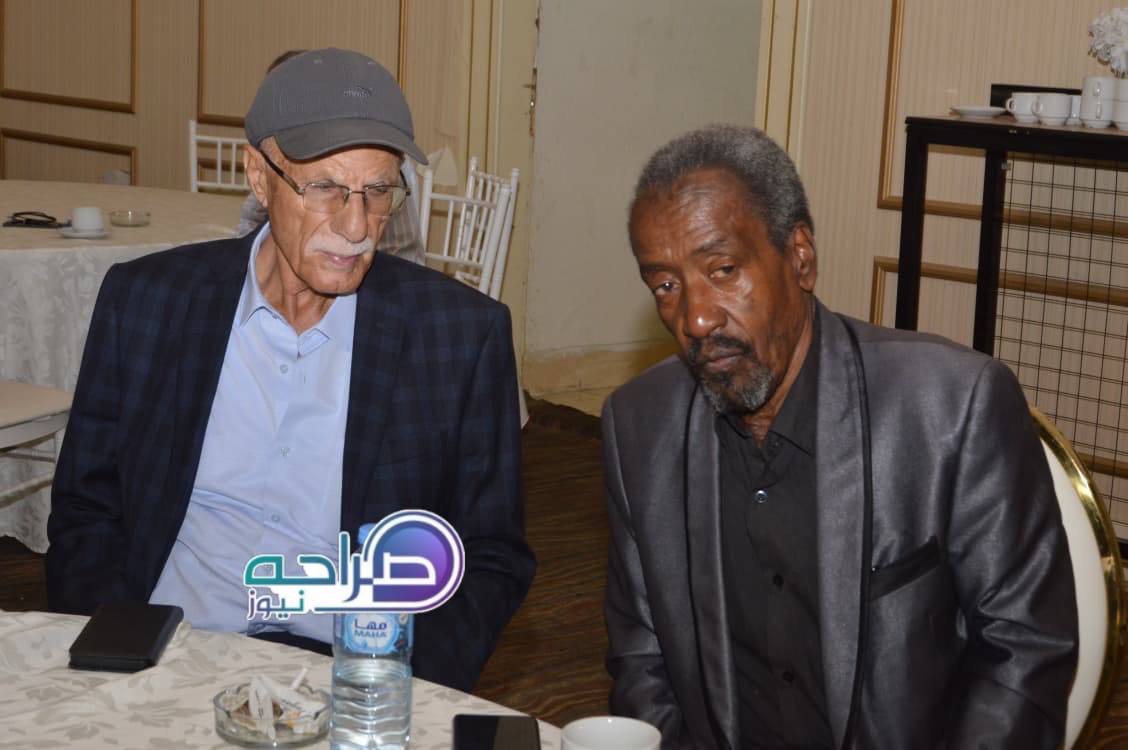 «أعطونا الطفولة» يجمع المسرح والحوار حول عالم الطفل