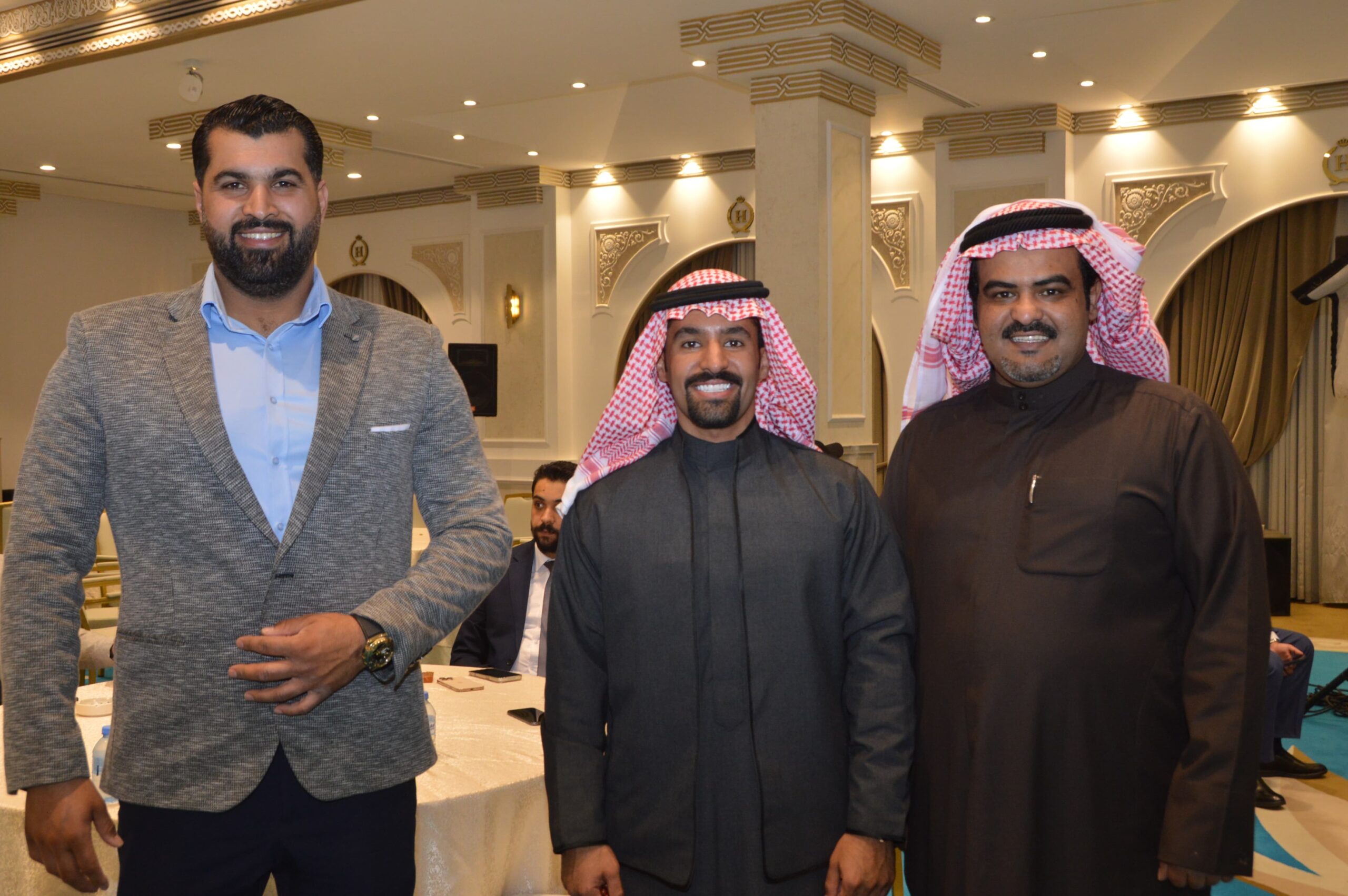 الشوشان يحتفلون بزفاف نجلهم المحامي علي صالح الشوشان