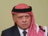الملك يعزي السعودية بضحايا الاعتداءات على مطاري أبها والملك خالد