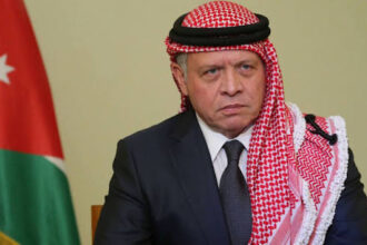 الملك يعزي ولي العهد السعودي هاتفيا بضحايا الاعتداءات